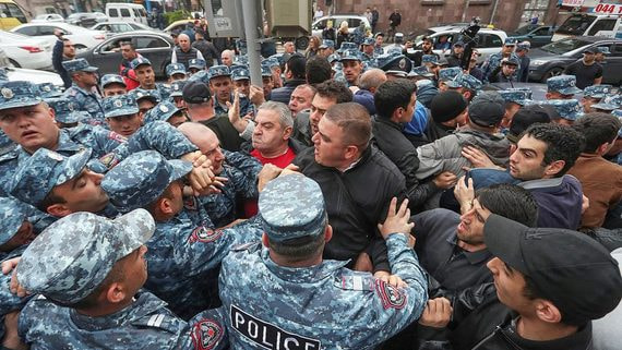 К чему приведут протесты в Армении