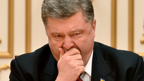 На экс-президента Украины Петра Порошенко выложили видео с компроматом