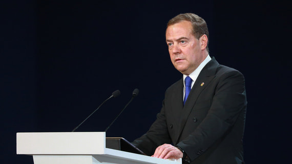 Медведев назвал термин «импортозамещение» унизительным для России