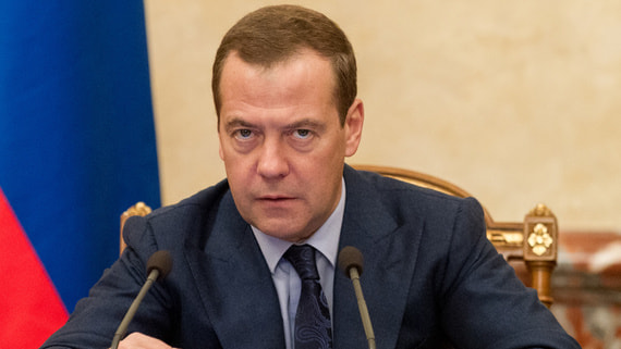 Медведев пригрозил Киеву последствиями при применении оружия США против России