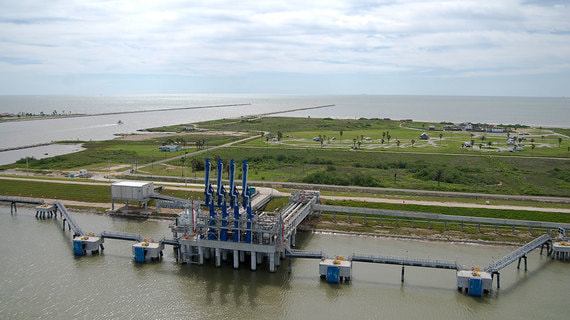 Цены на газ в Европе резко выросли из-за пожара на СПГ-заводе в США