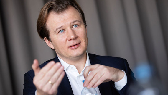 Предправления банка Илья Поляков