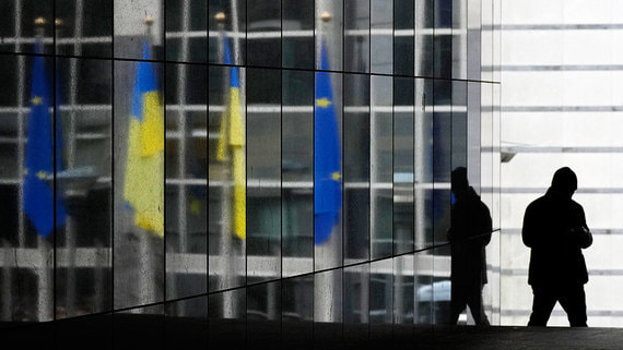ЕК рекомендовала дать Украине и Молдавии статус кандидатов в члены ЕС