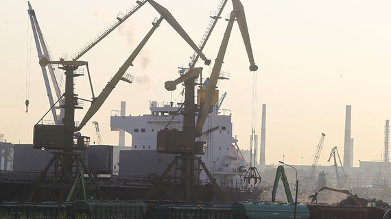 Минск хочет перенаправить около 20 млн тонн грузов на порты Санкт-Петербурга