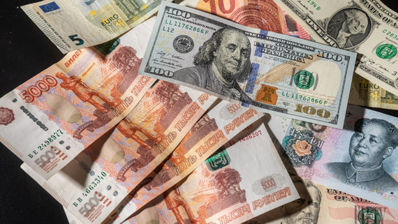 Поможет ли возобновление покупок валюты на сверхдоходы бюджета ослабить курс рубля