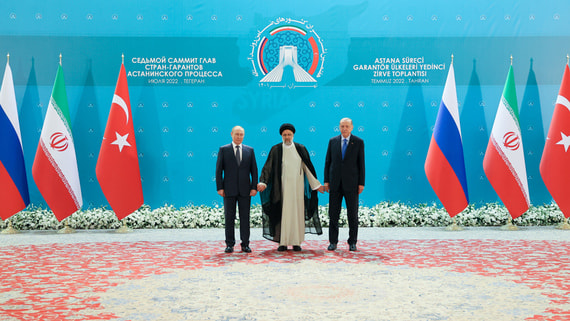 Владимир Путин провел встречи с президентами Турции и Ирана