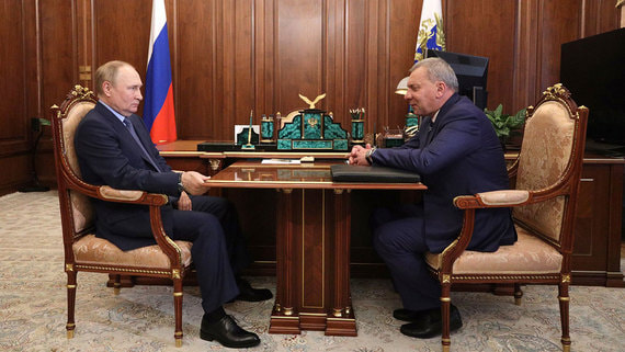 «Отрасль находится в непростой ситуации, и я вижу свою основную задачу <...> в том, чтобы в первую очередь обеспечить российскую экономику необходимыми космическими услугами, – сказал Борисов главе государства
