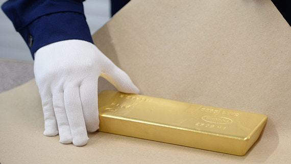 Спрос на золотые биржевые фонды в России растет вопреки мировому тренду