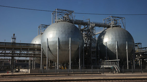 «Коммерсантъ» узнал о частичной остановке производства метанола в России
