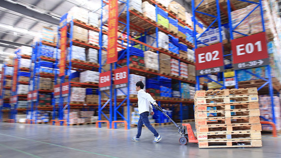 Решение Aliexpress по сокращению складских площадей может быть связано с изменением стратегии работы компании