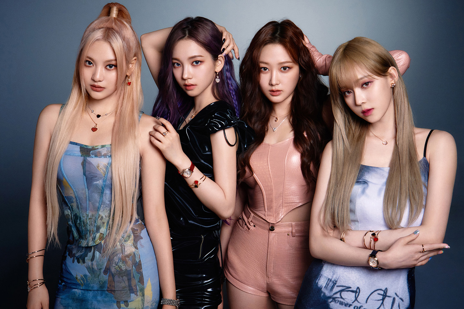 В новой рекламной кампании солистки группы представляют украшения Chopard`s Happy Sport, Happy Hearts и Happy Diamonds