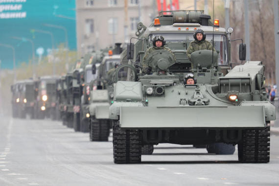 NYT сообщила о дислокации десяти групп российских войск у границ Украины