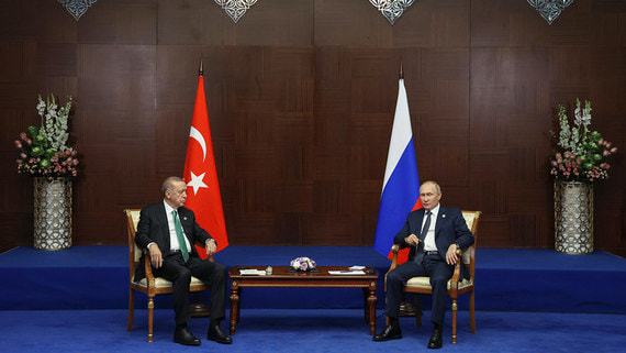 Путин и Эрдоган обсудили по телефону зерновую сделку