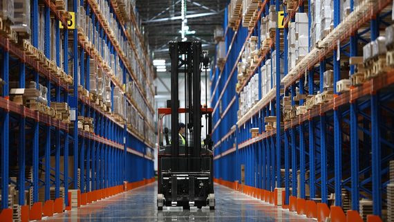 В России назревает дефицит складской техники