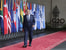Cаммит G20 проходит на острове Бали в Индонезии 15 и 16 ноября. Российскую делегацию в этом году возглавил министр иностранных дел Сергей Лавров. Он выступил на пленарном заседании по продовольственной и энергетической безопасности, встретился с генсеком ООН Антониу Гутерришем, коротко побеседовал с президентом Франции Эмманюэлем Макроном и канцлером ФРГ Олафом Шольцем, а также подвел итоги первого дня на пресс-конференции.