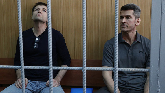 Зиявудин Магомедов и Магомед Магомедов (справа налево)