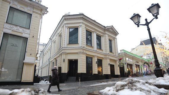 Бывший флагманский магазин Massimo Dutti в центре Москвы сменил владельца