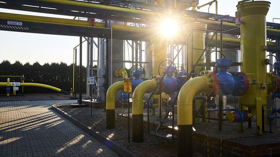 «Газпром» намерен в арбитраже заставить Польшу доплатить за газ с 2017 г.