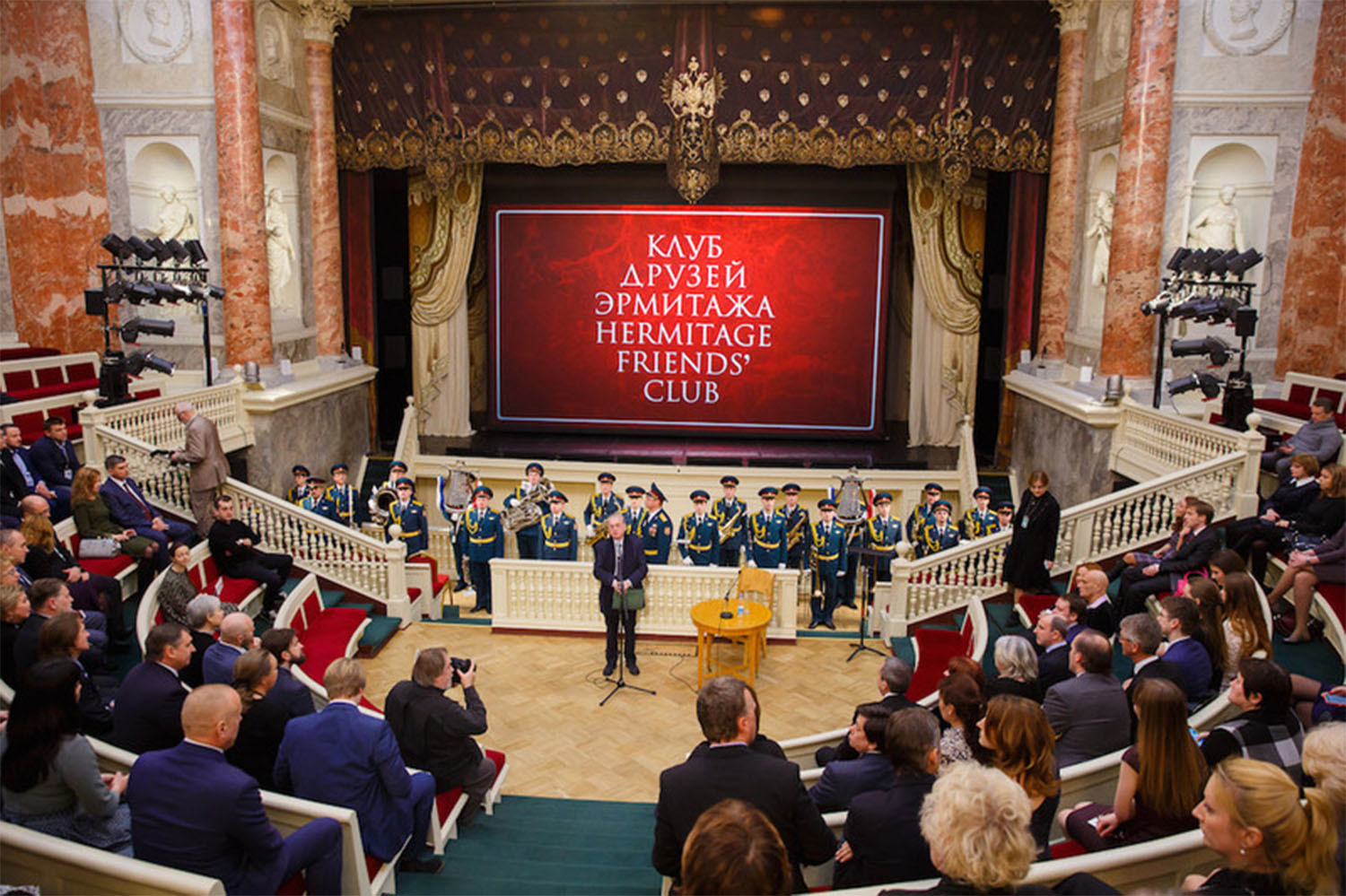 Клуб Друзей Эрмитажа стал первым обществом Друзей музея в России
