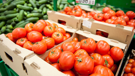 Минсельхоз может снизить пошлины на томаты и огурцы