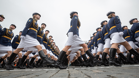 Шойгу назвал число участвующих в СВО женщин-военнослужащих