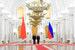В Кремле в рамках трехдневного государственного визита председателя КНР Си Цзиньпина в Москву прошли переговоры российской и китайской делегаций в узком составе.