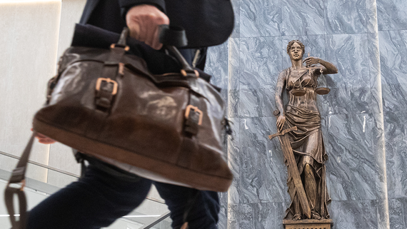 Кто из бизнесменов скрывался от уголовного преследования за пределами России