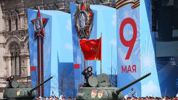 Кремль заявил, что не будет отменять парад Победы в Москве