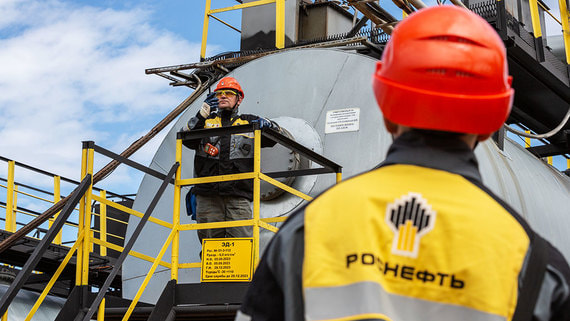 Бундестаг разрешил продать активы "Роснефти" в Германии без национализации