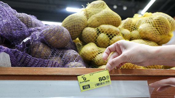 В России могут запретить продавать картофель, другие овощи и фрукты в сетках