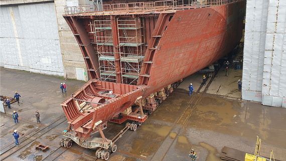 ОСК не может достроить крупнейшее рыболовное судно в срок