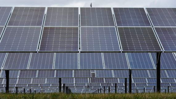 Инвестиции в солнечную энергетику впервые обгонят вложения в добычу нефти