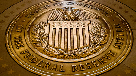 ФРС сохранила базовую ставку на уровне 5-5,25%