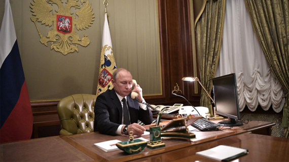 Песков: Путин проводит телефонный разговор с Эрдоганом