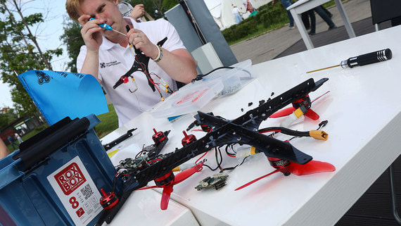 Региональные центры разработки дронов появятся в Петербурге, Томске и Самаре