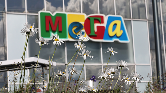 Минпромторг: торговые центры «Мега» продолжат работу под прежним названием