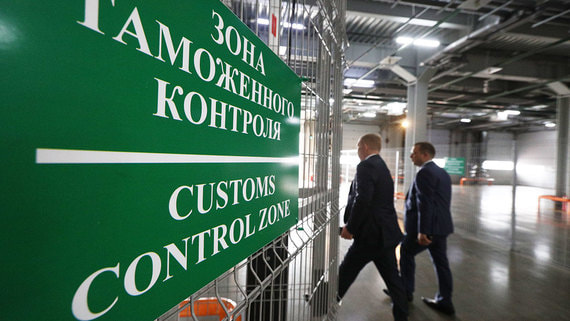 Минпромторг предложил продлить упрощенный ввоз электроники из-за рубежа