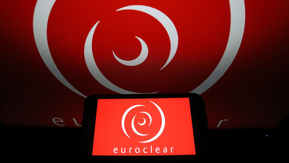 Связанные с совладельцами «Фосагро» кипрские компании подали иски к Euroclear