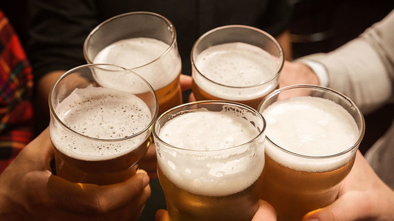 Регионы смогут регулировать торговлю пивом и сидром в общепите
