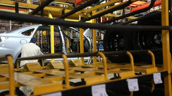 «АвтоВАЗ» борется с дефицитом компонентов еще с 2021 г.
