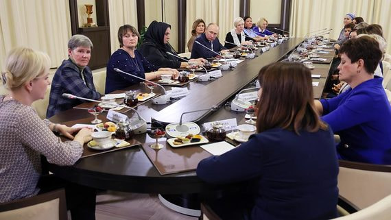 Созданный накануне встречи матерей военных с президентом «Комитет семей воинов Отечества» развивает работу в регионах