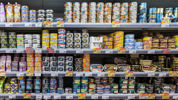 В России сокращается производство рыбных консервов