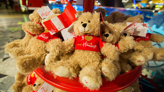 Магазины игрушек Hamleys в России переименуют в «Винни»