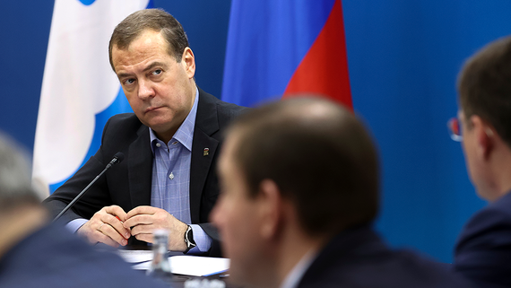 Медведев предупредил о последствиях поражения ядерной державы в обычном конфликте