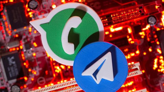 Мессенджер Telegram продолжает расти, а его конкурент уже нет