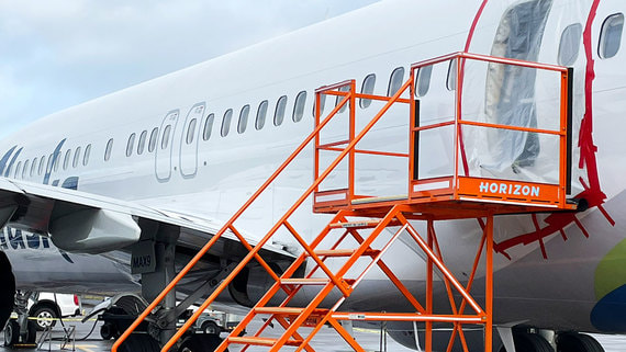 Около 50 самолетов Boeing 737 отправят на доработку из-за проблемы с фюзеляжем