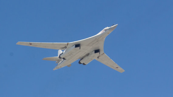 Два Ту-160 совершили 10-часовой полет над Северным Ледовитым океаном