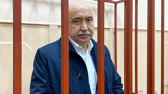 Мосгорсуд оставил под арестом экс-ректора Казанского университета Гафурова