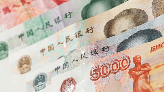 Российские счета в юанях в 2023 году превысили долларовые