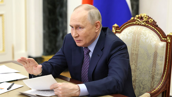 Путин предложил удвоить выплаты академикам РАН до 200 000 рублей
